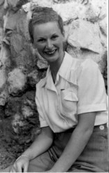 1957 Geraldine Hayward on Brighton Beach.bmp
